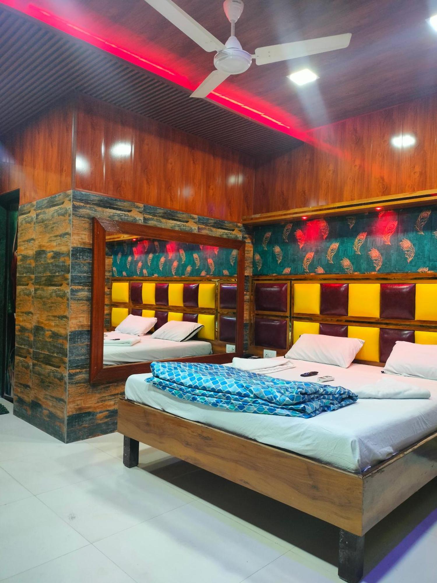 Spring Resort & Lodging Mumbai Exterior photo